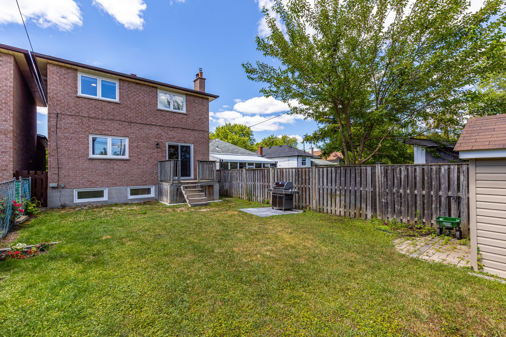 Toronto property showcase — delivered property photograph 43