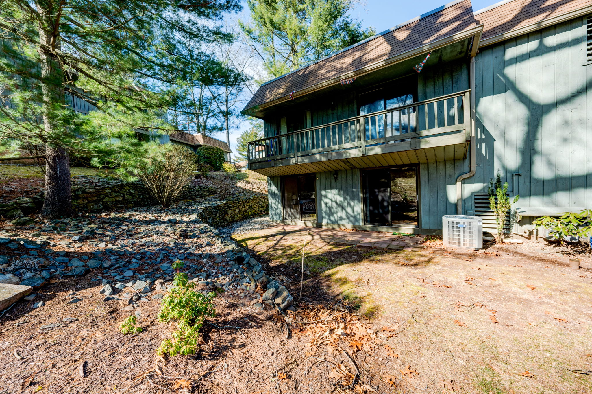 59 Village Rd, Southington, CT 06489 Ed McCullough Photography