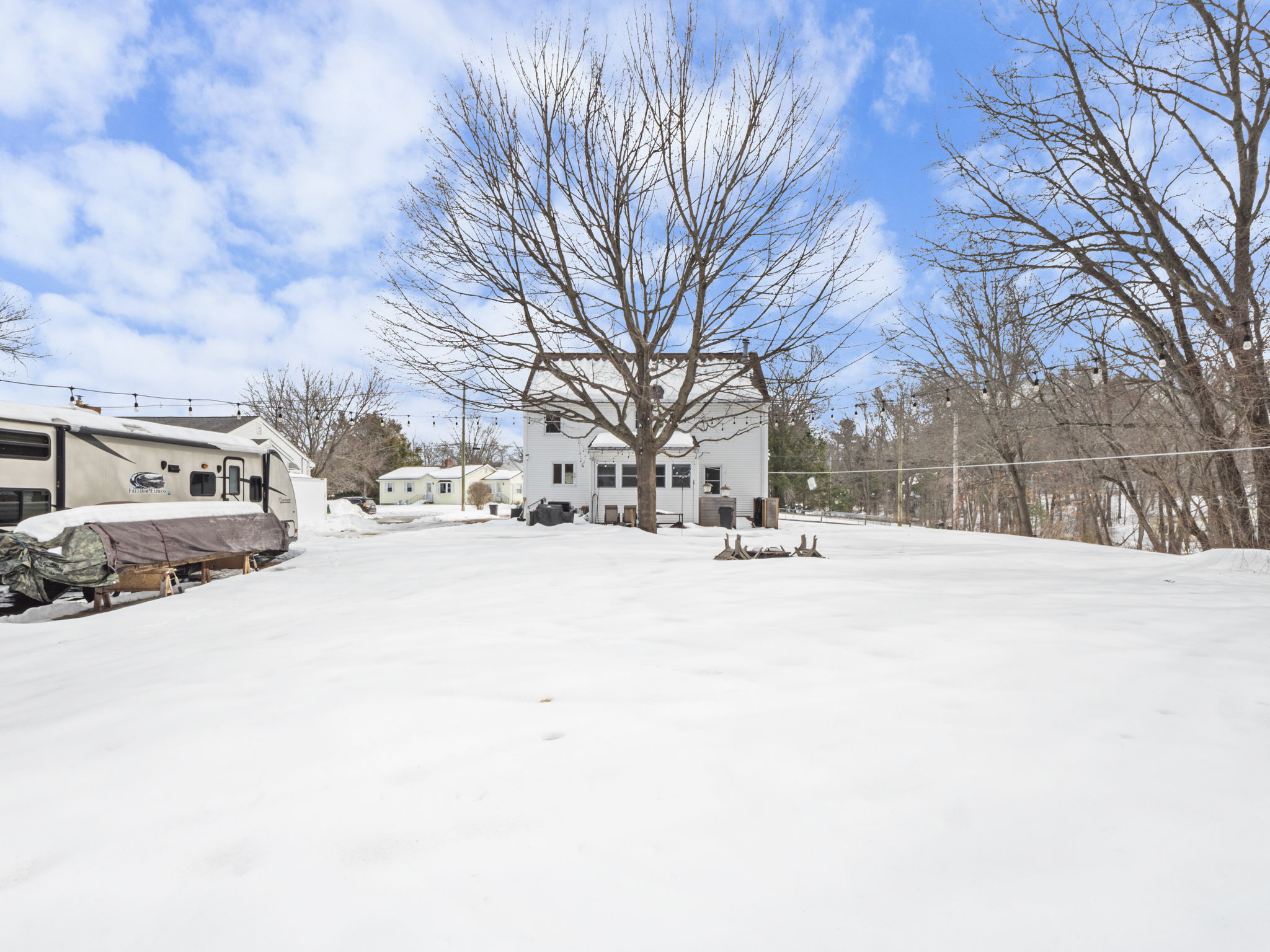 59 W Rochambault St, Haverhill, MA 57