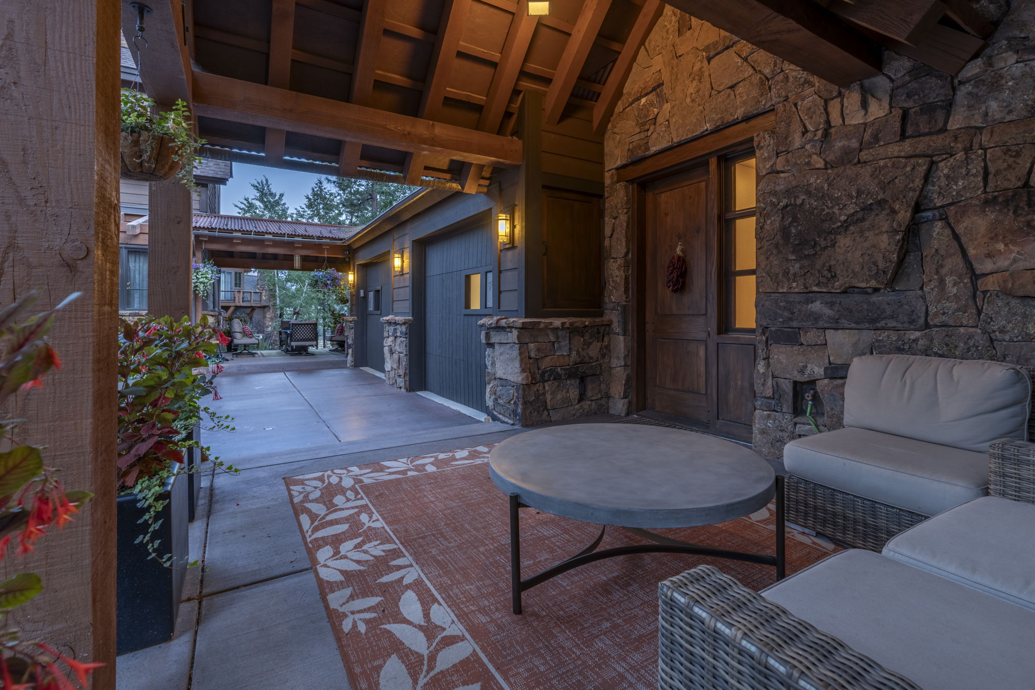  Photo 51