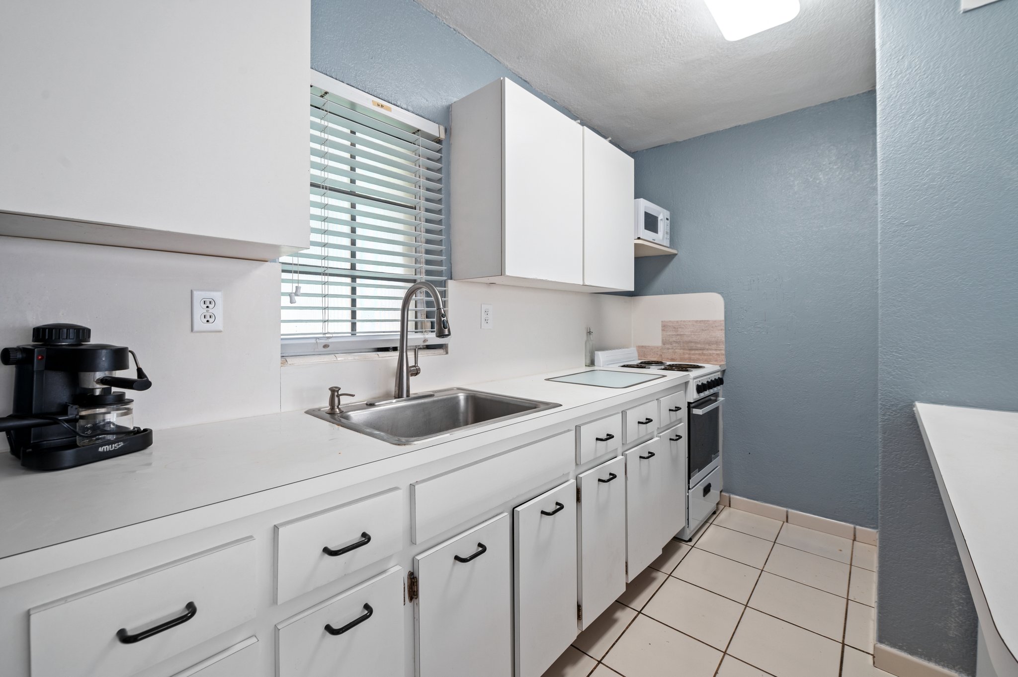 Attached apartment kitchen