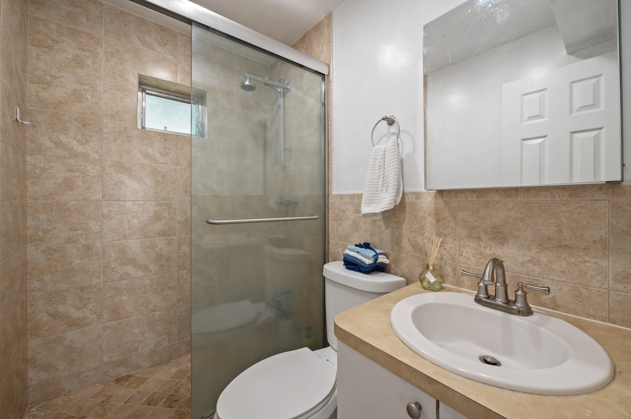 Attached apartment bathroom