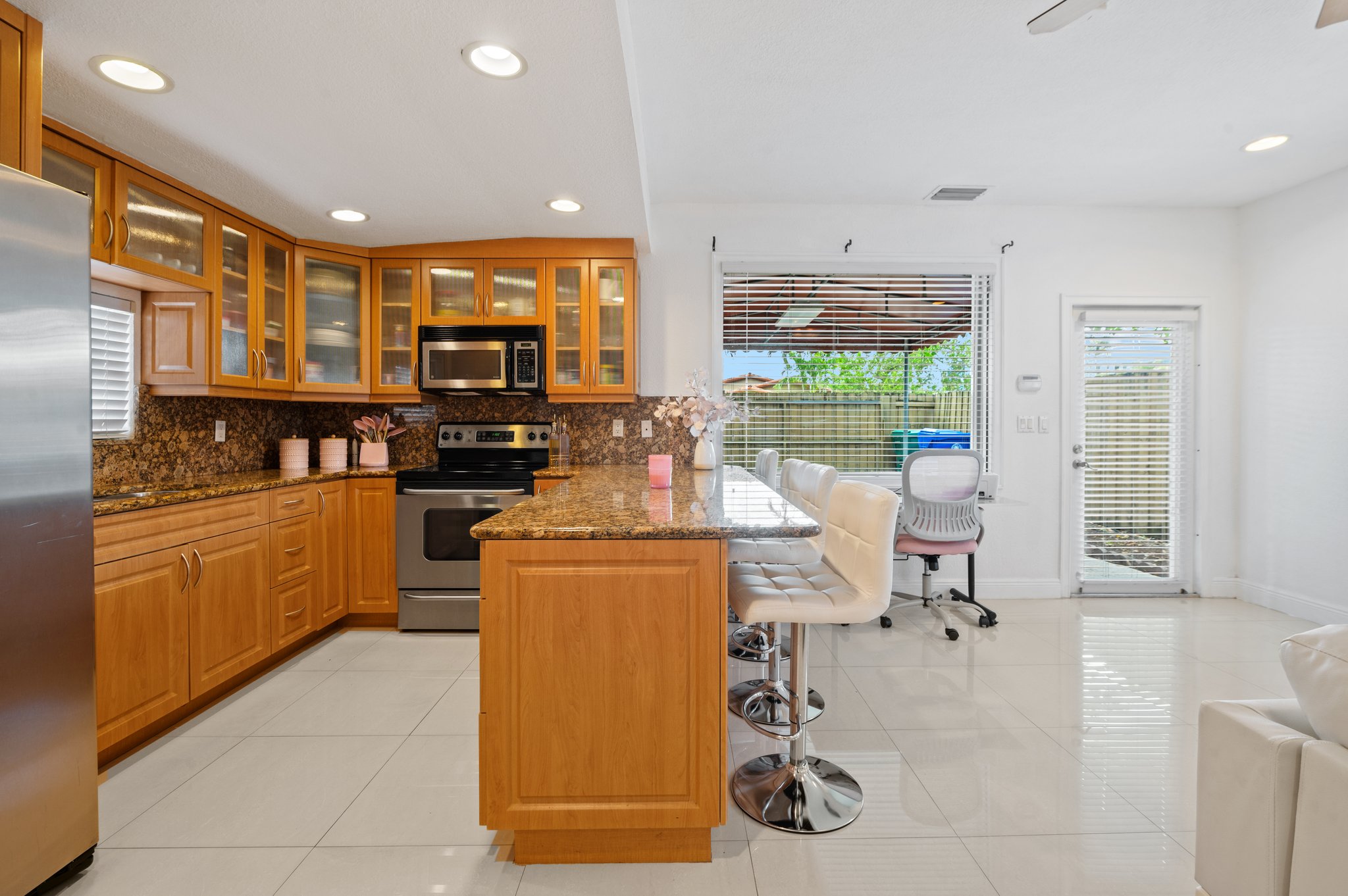 Detached apartment kitchen