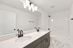 Photo 32