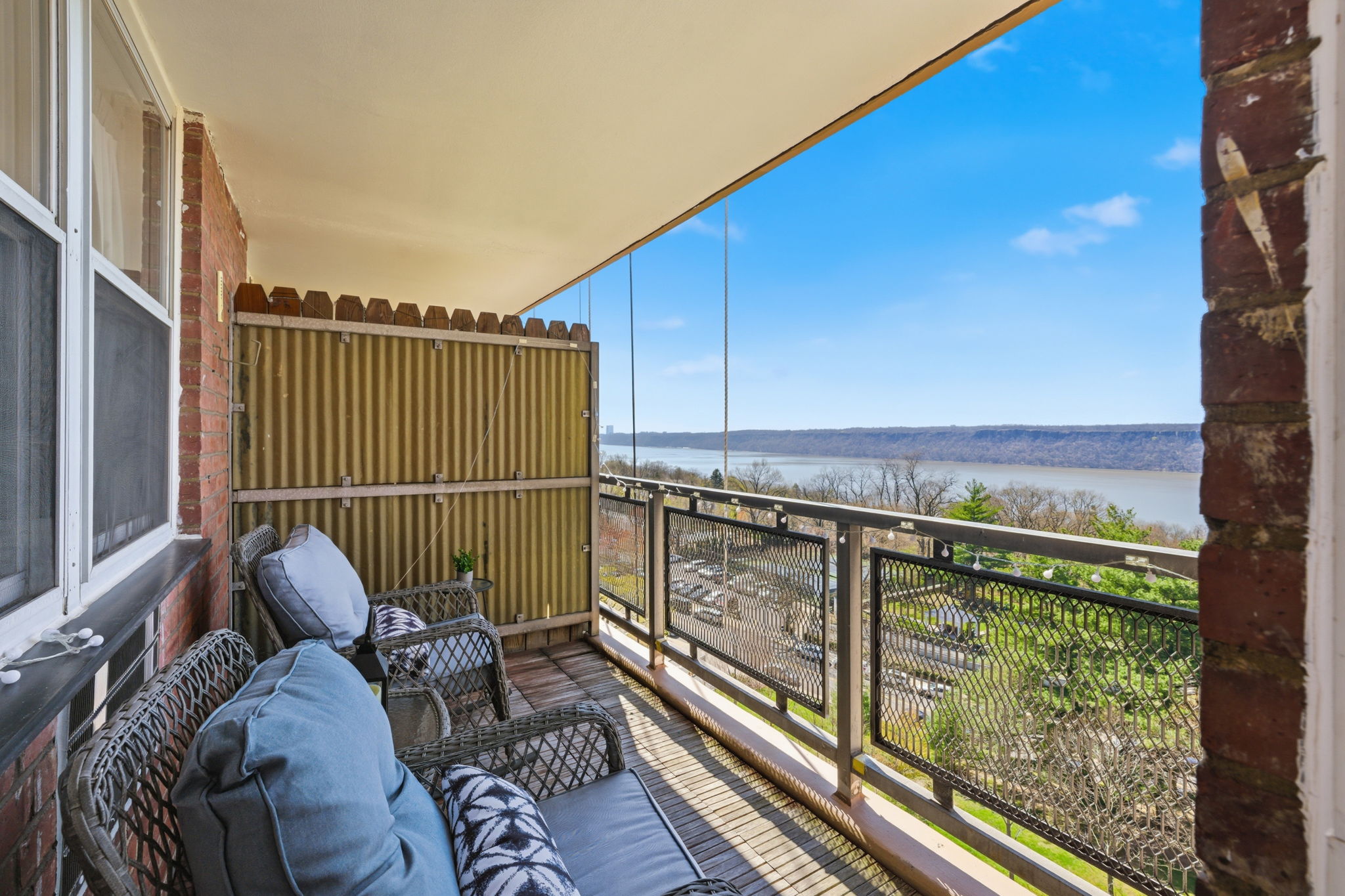 5900_Arlington_10K_007