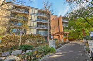 Oakwood Dr-S1411-001.jpg