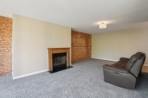 Oakwood Dr-S1411-007.jpg