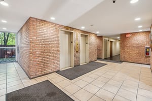 Oakwood Dr-S1411-024.jpg