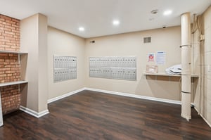 Oakwood Dr-S1411-026.jpg