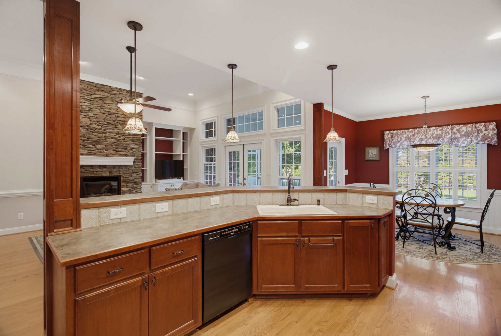 5900 Willow Oak Dr-8