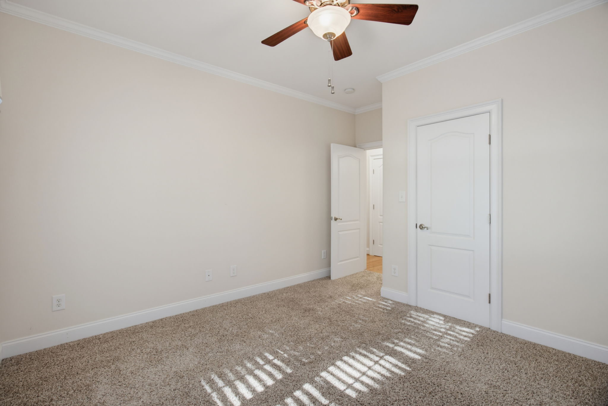 5900 Willow Oak Dr-25