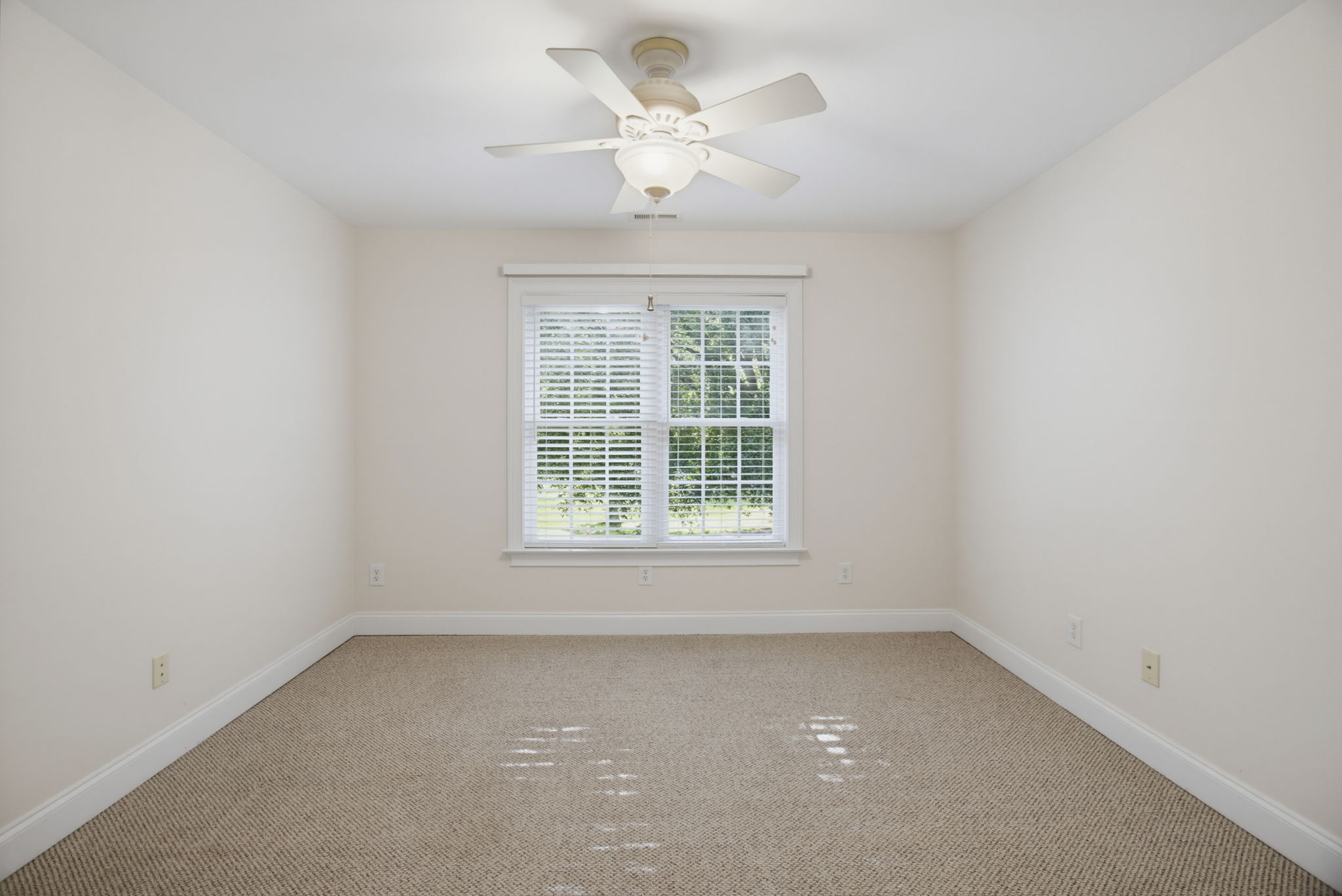 5900 Willow Oak Dr-30