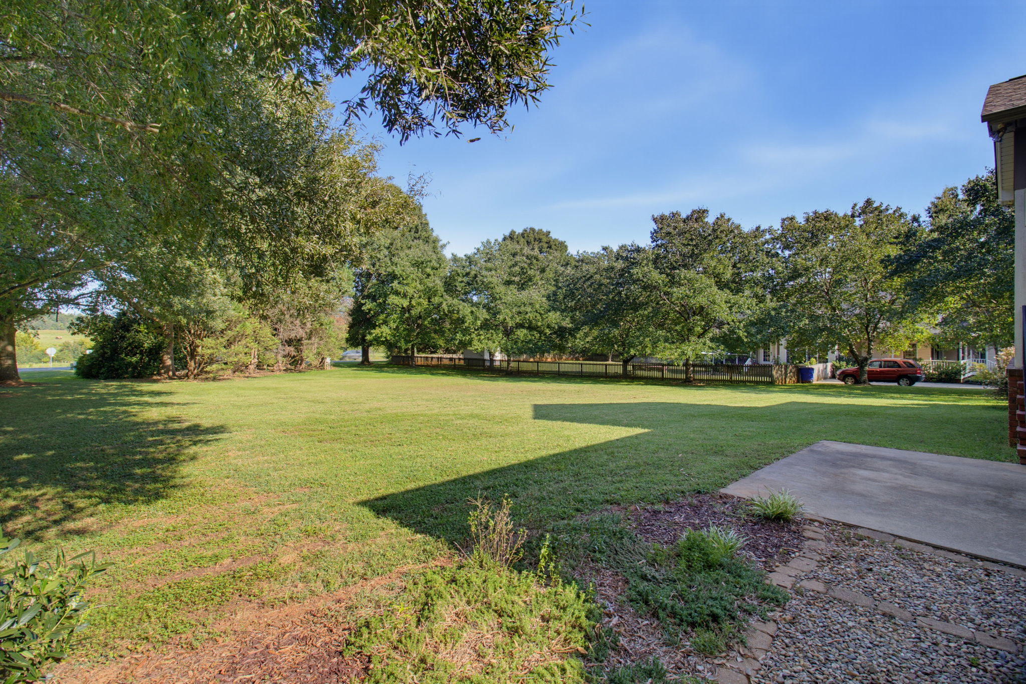 5900 Willow Oak Dr-37
