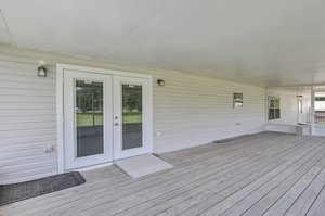 Screened-in Porch