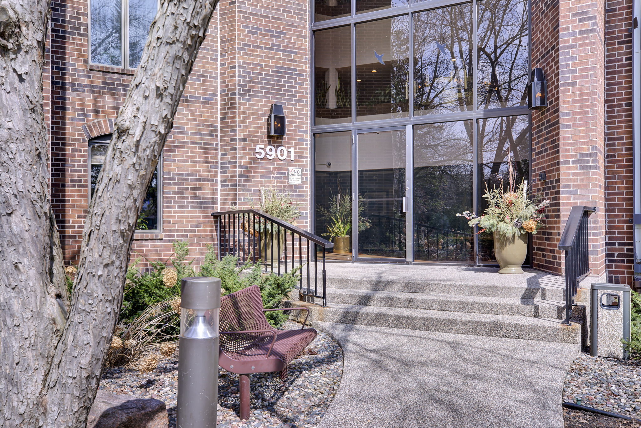 5901 Laurel Ave 221, Golden Valley, MN 55416 Minnesota