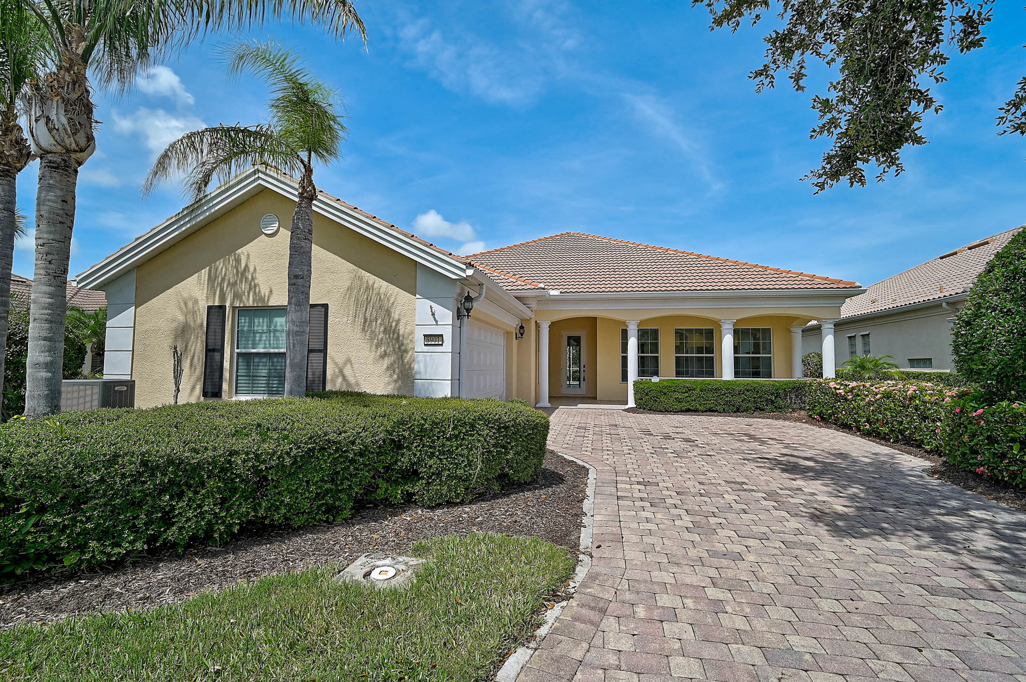5901 Mariposa Ln-2