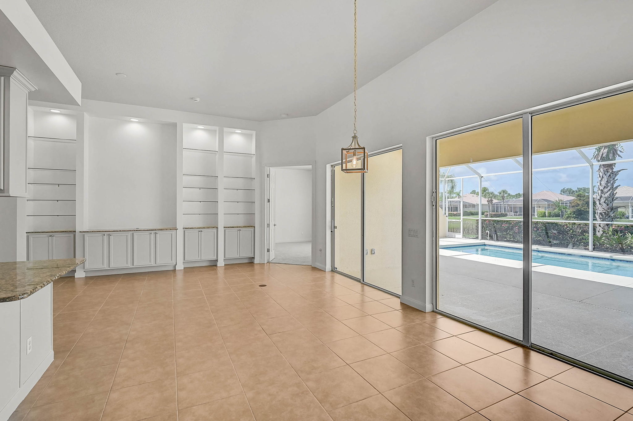 5901 Mariposa Ln-14