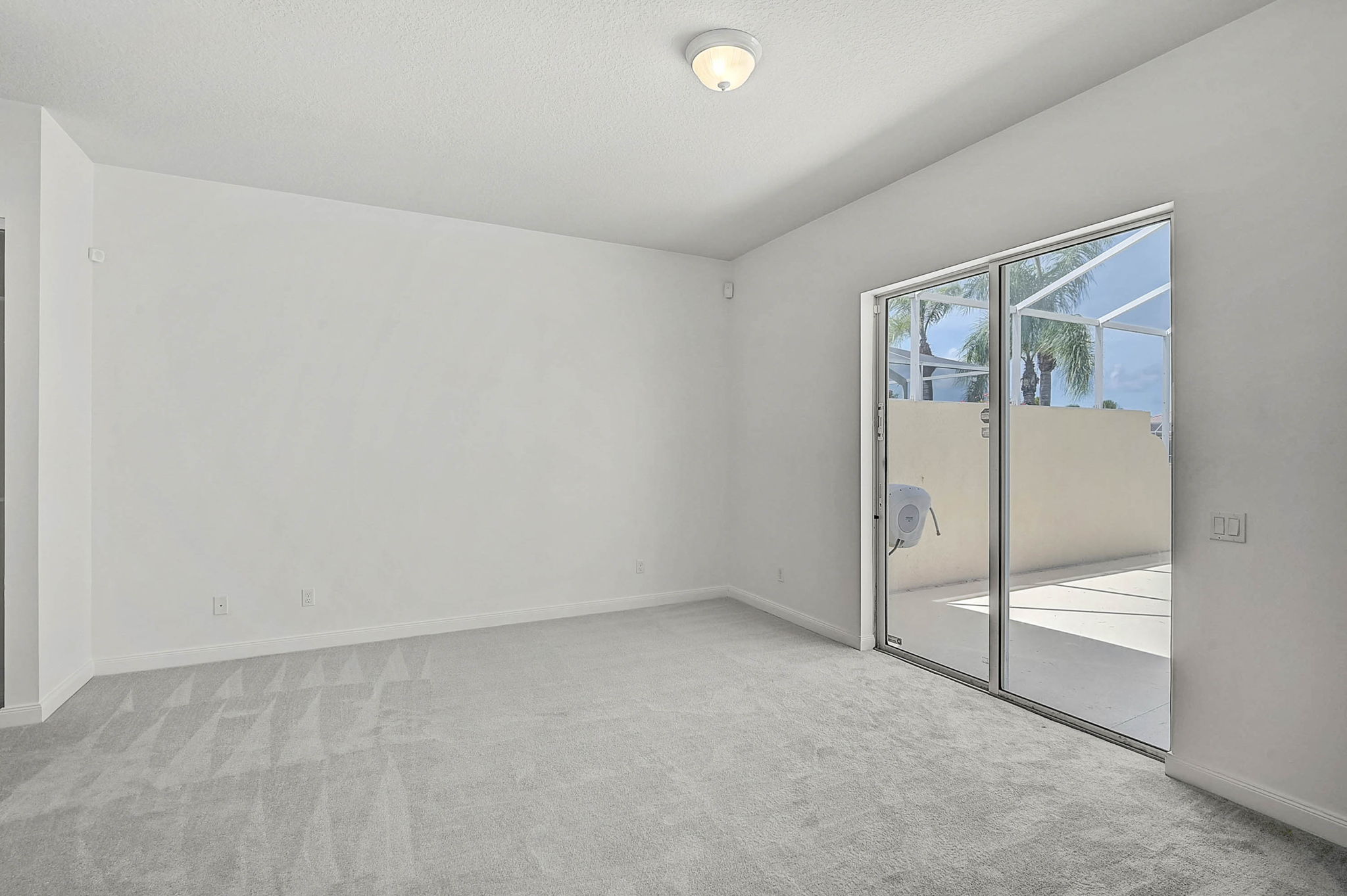 5901 Mariposa Ln-26