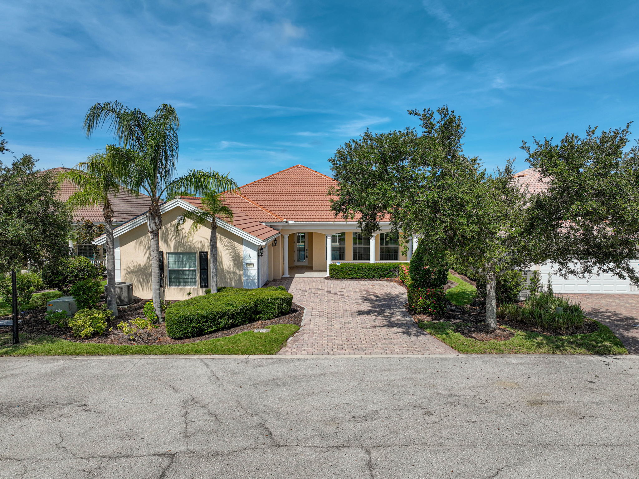 5901 Mariposa Ln-42