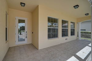 5901 Mariposa Ln-5
