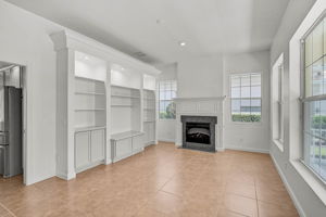 5901 Mariposa Ln-7