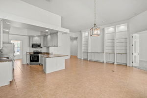 5901 Mariposa Ln-17