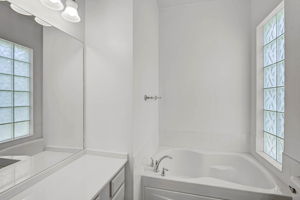 5901 Mariposa Ln-30