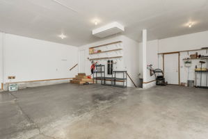  Photo 38