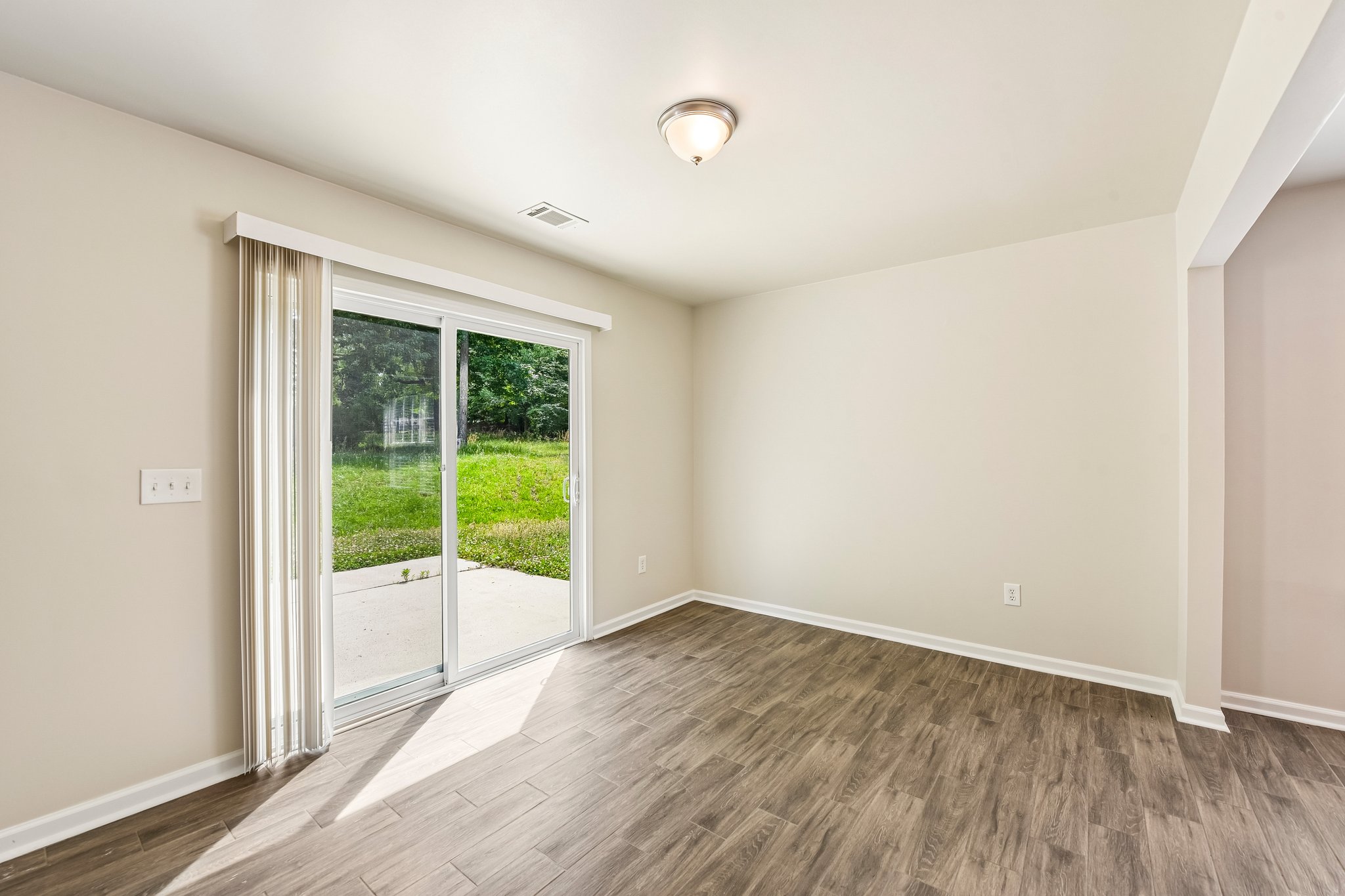 Leawood Run Ct-S2205-014.jpg