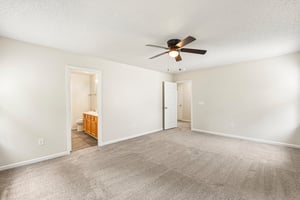 Leawood Run Ct-S2205-018.jpg