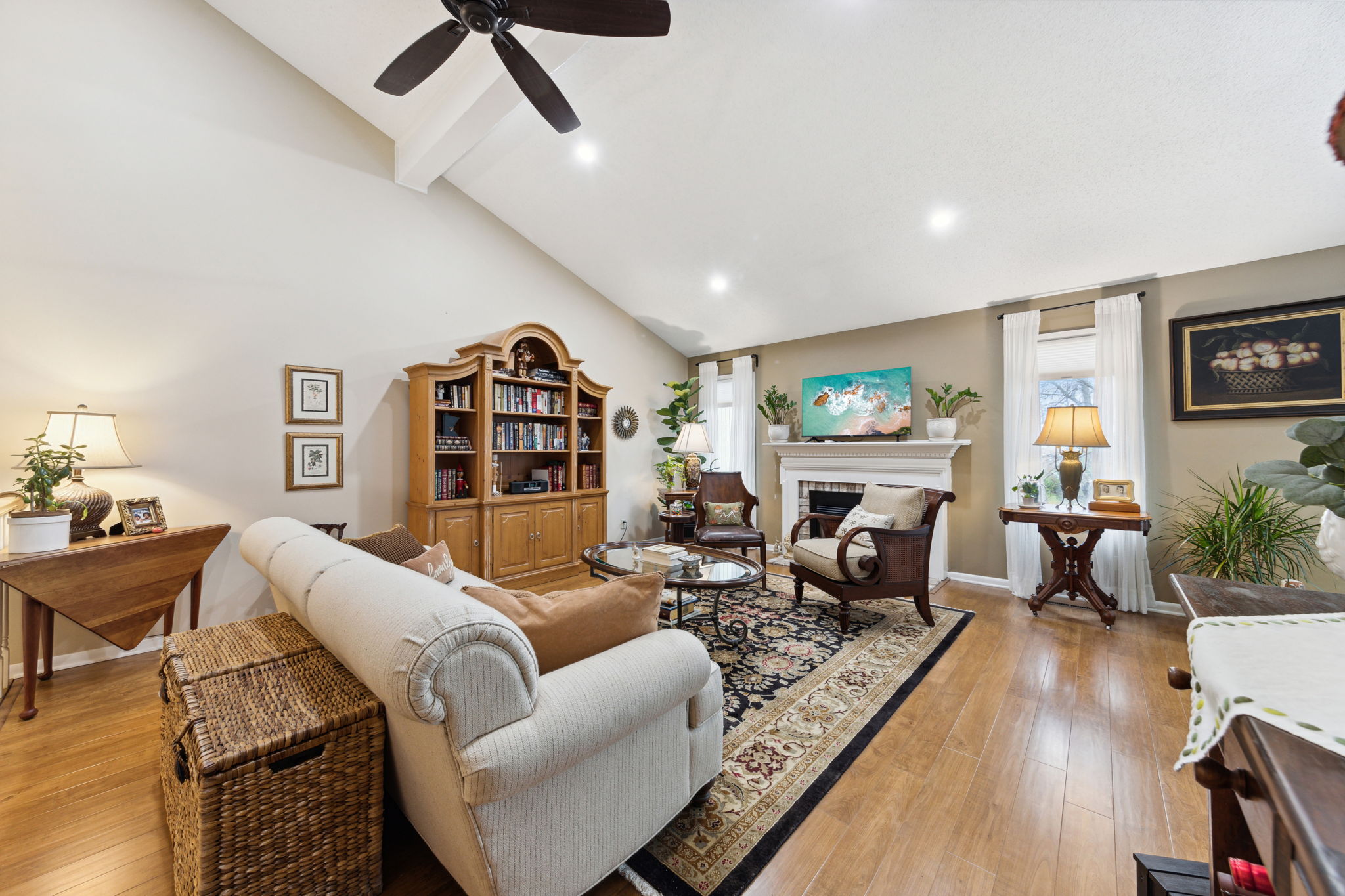18_Interior