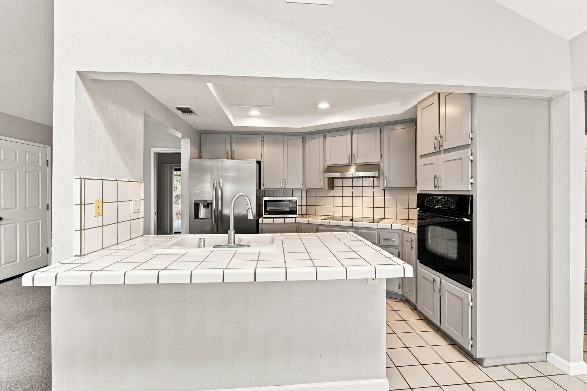 012_F8_5905 Lucinda Ln