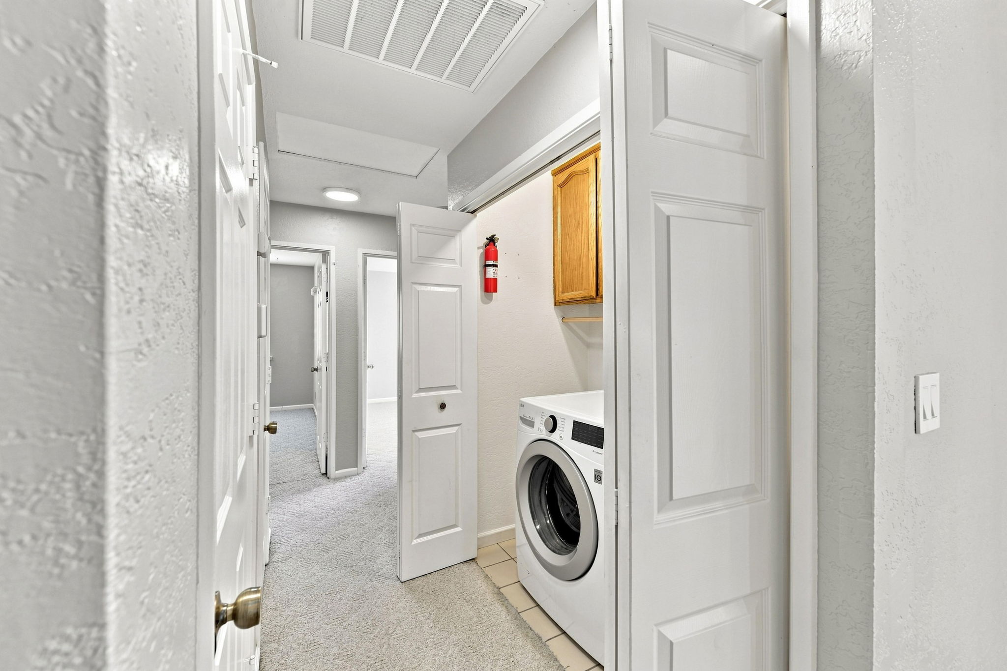 033_F8_5905 Lucinda Ln