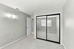 024_F8_5905 Lucinda Ln
