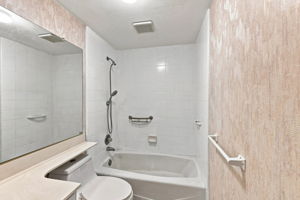 029_F8_5905 Lucinda Ln