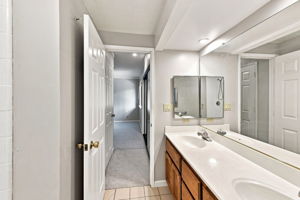 032_F8_5905 Lucinda Ln