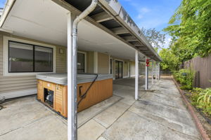 041_F8_5905 Lucinda Ln