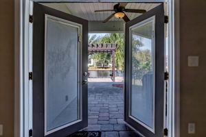 Lanai Entry