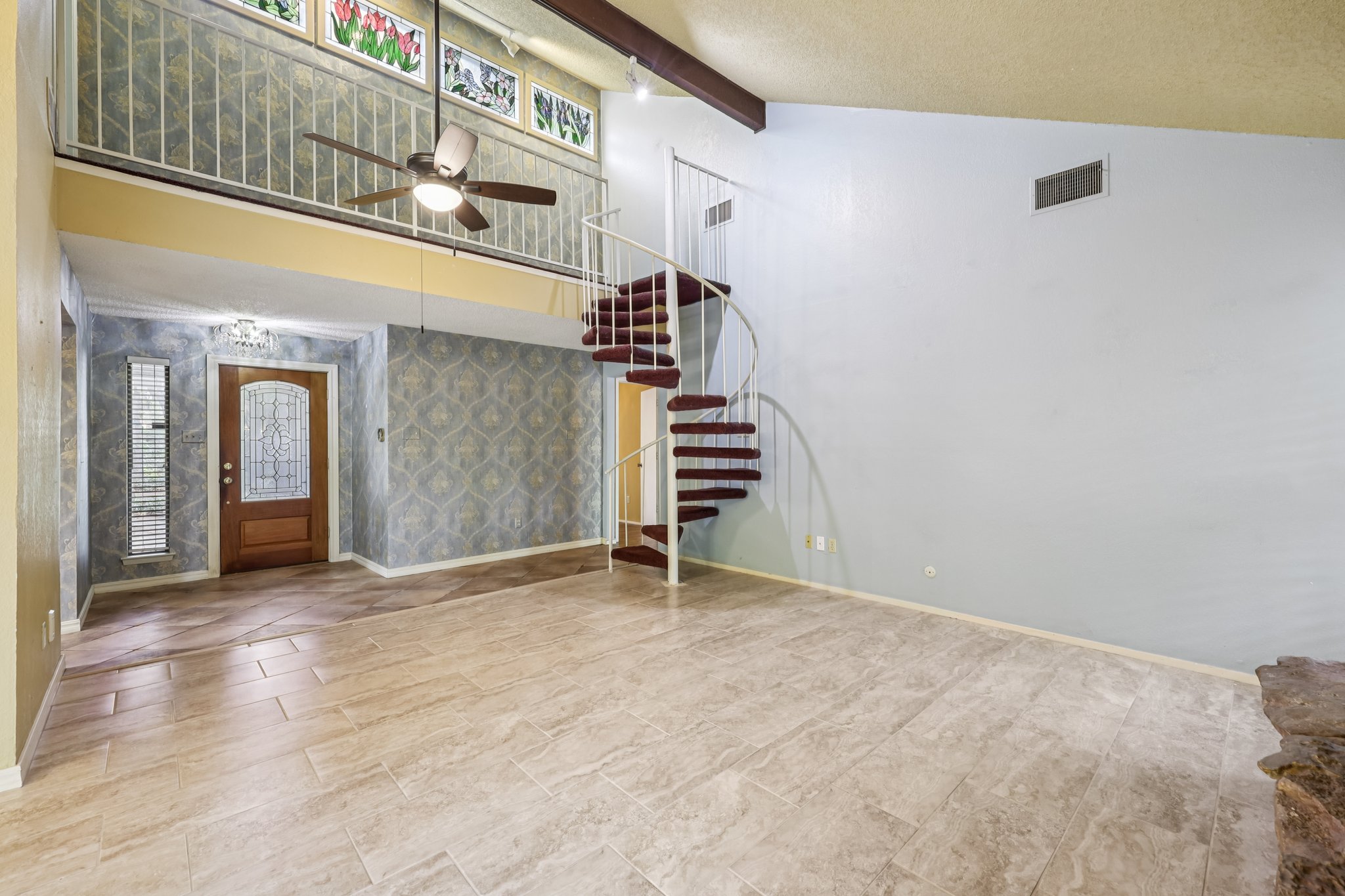 Mountainwood Dr-1106-006.jpg