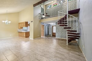 Mountainwood Dr-1106-008.jpg