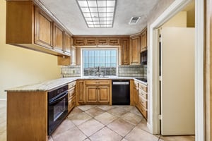 Mountainwood Dr-1106-011.jpg