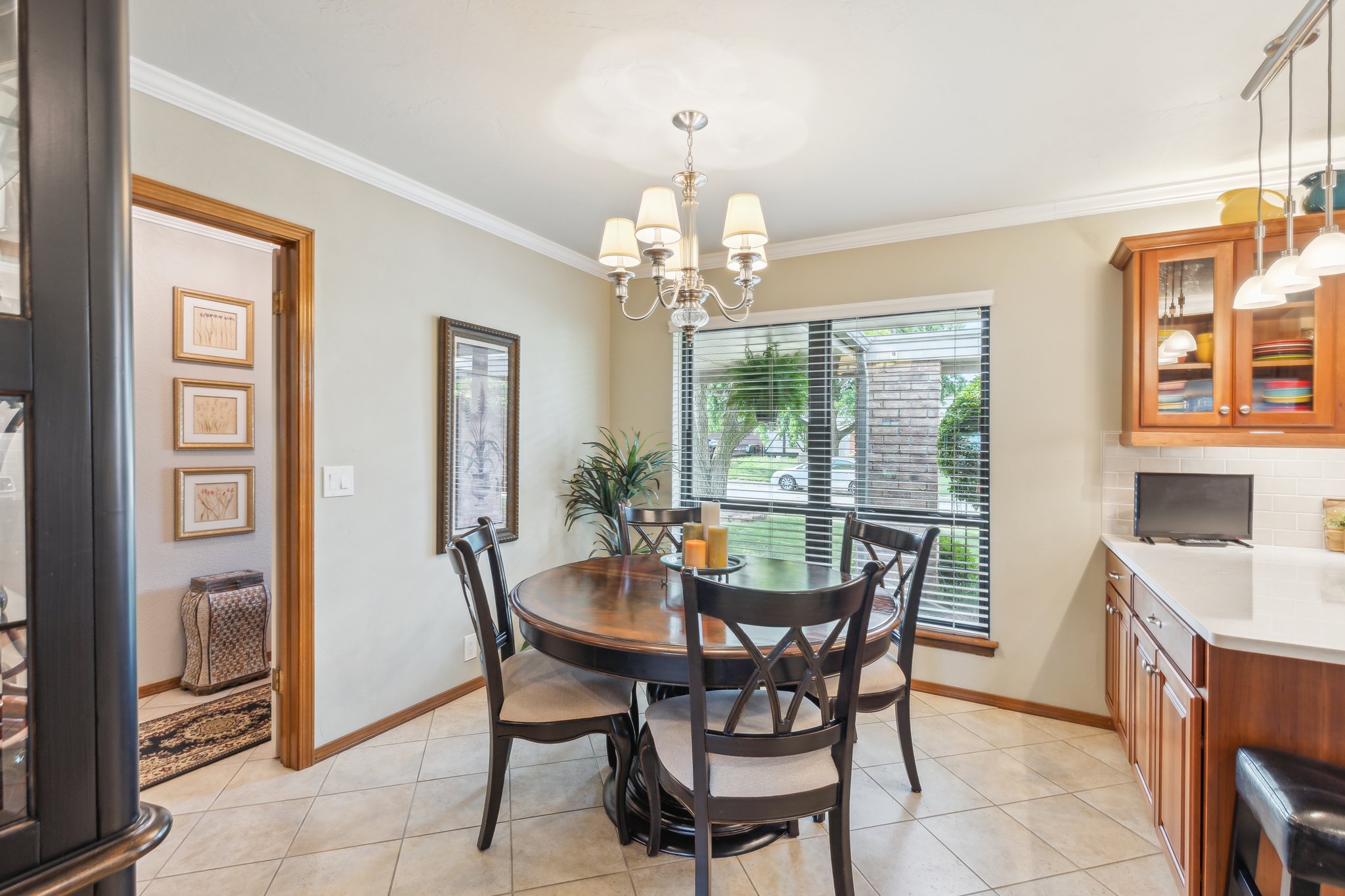 5909 NW 72nd Pl_015.jpg