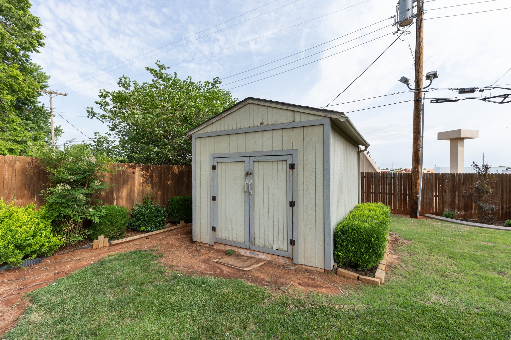 5909 NW 72nd Pl_036.jpg