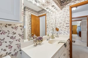 5909 NW 72nd Pl_028.jpg