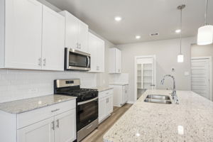 Houston - Kemah Crossing - 591 Avisa Dr, Kemah, TX 77565 - 018