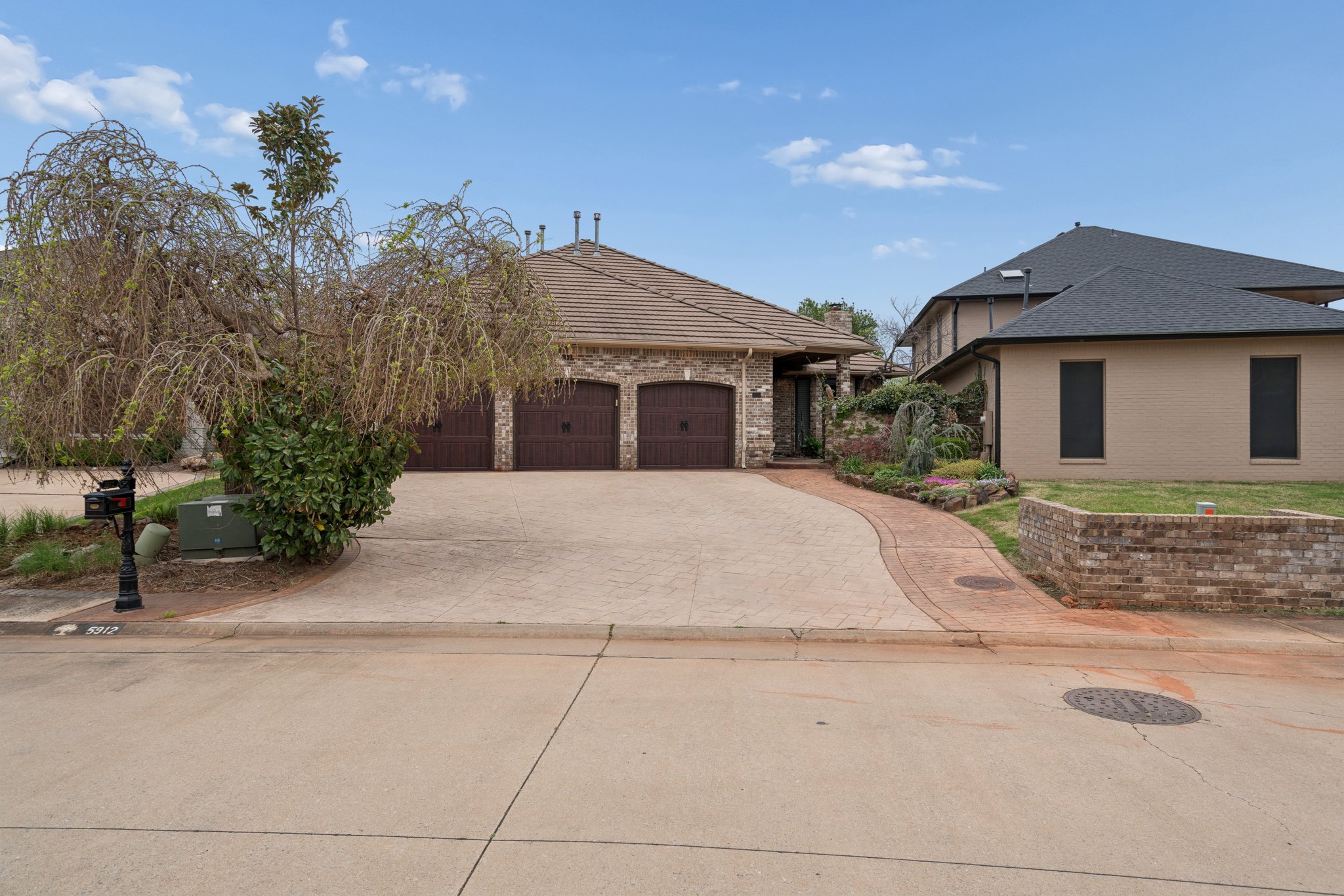 5912 Chestnut Ct_001.jpg