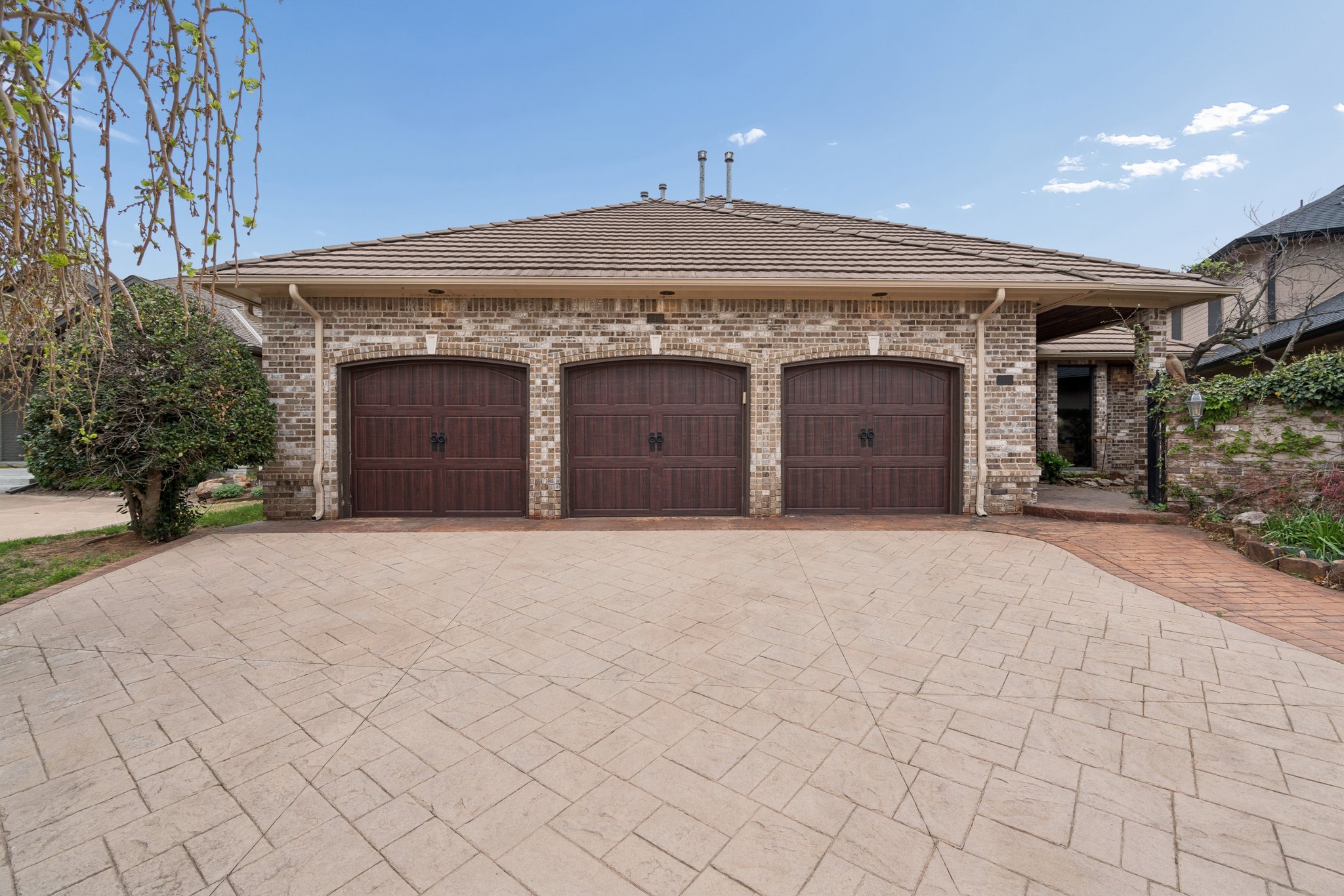 5912 Chestnut Ct_003.jpg