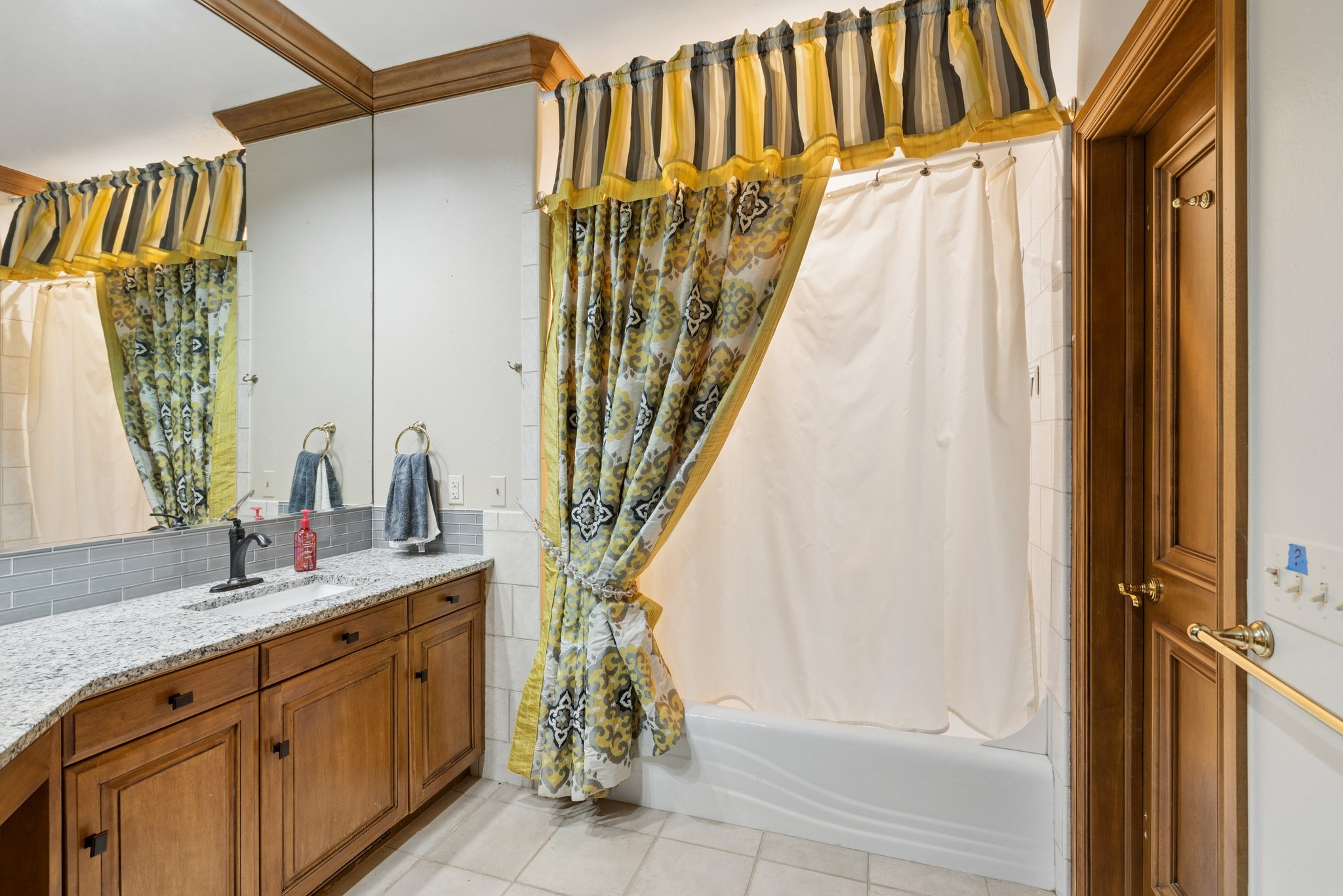 5912 Chestnut Ct_039.jpg