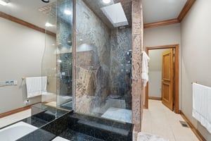 5912 Chestnut Ct_034.jpg