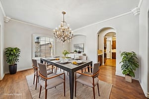 DSC07810 (3) virtually staged.jpeg